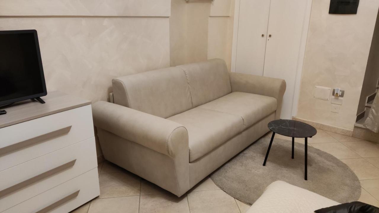הוילה מנפרדוניה Domus Elegans In Centro מראה חיצוני תמונה